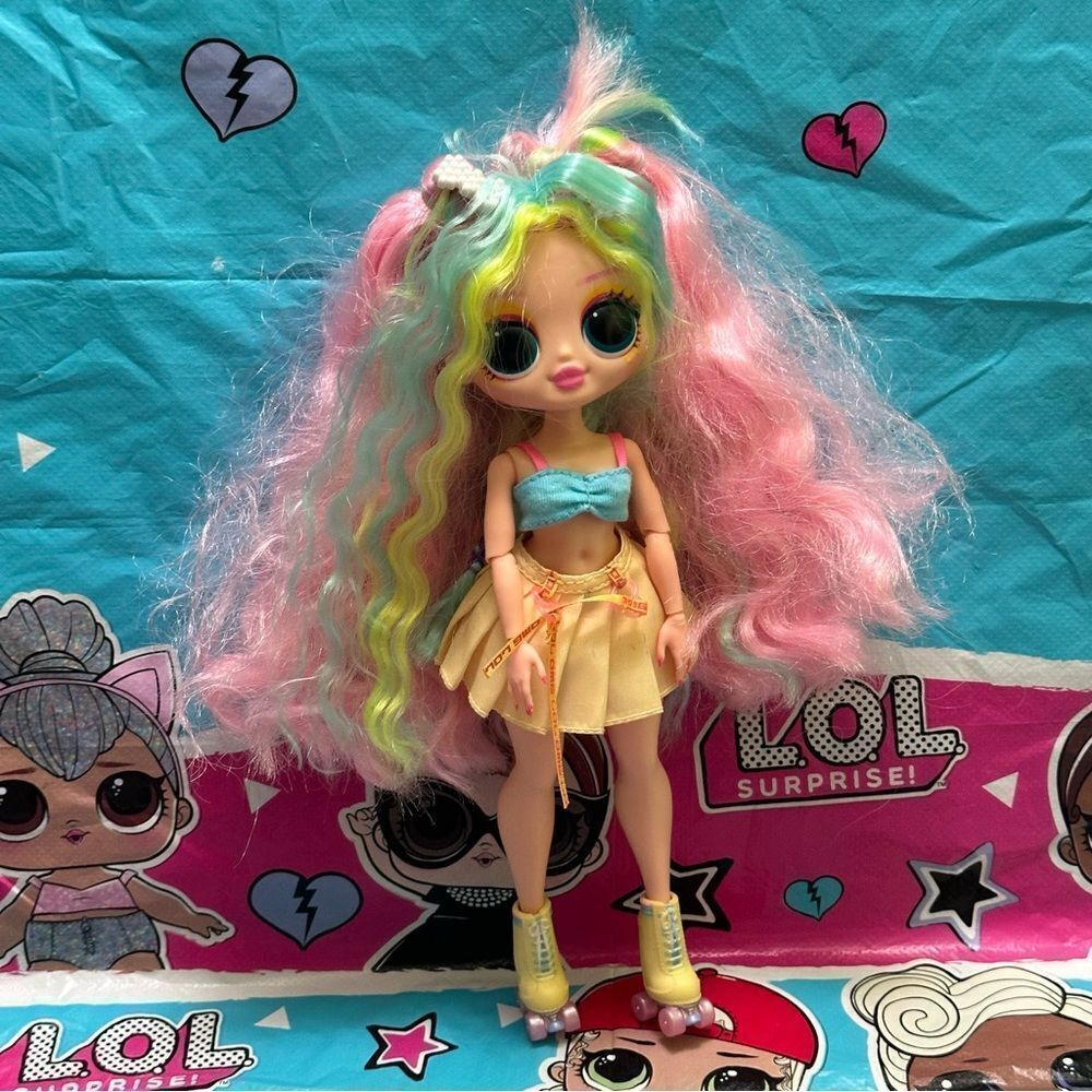 Lol Surprise OMG Sunshine Bubblegum doll